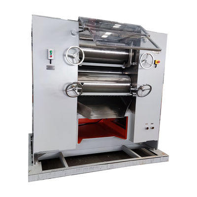 Máquina de fabricação de sabonete de barras em pequena escala com três rolos de 150 mm