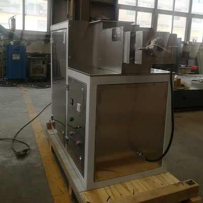Máquina de fabricação de sabonete de mini barras de 100 kg/hora com estampador manual 10 kg/mixer de lote